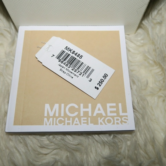 Mk Watch - Picture 2 of 2